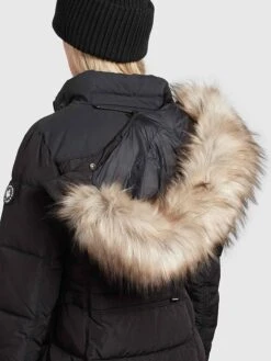 Khujo Winterjacke "Amaray 2" In Schwarz -Familien Geschäft khujo winterjacke amaray 2 in schwarz 7